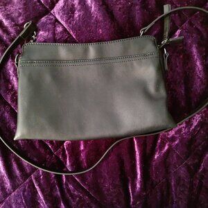Simply vera cross body bag in black